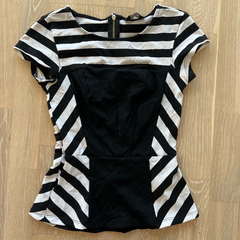 Peplum BEBE top